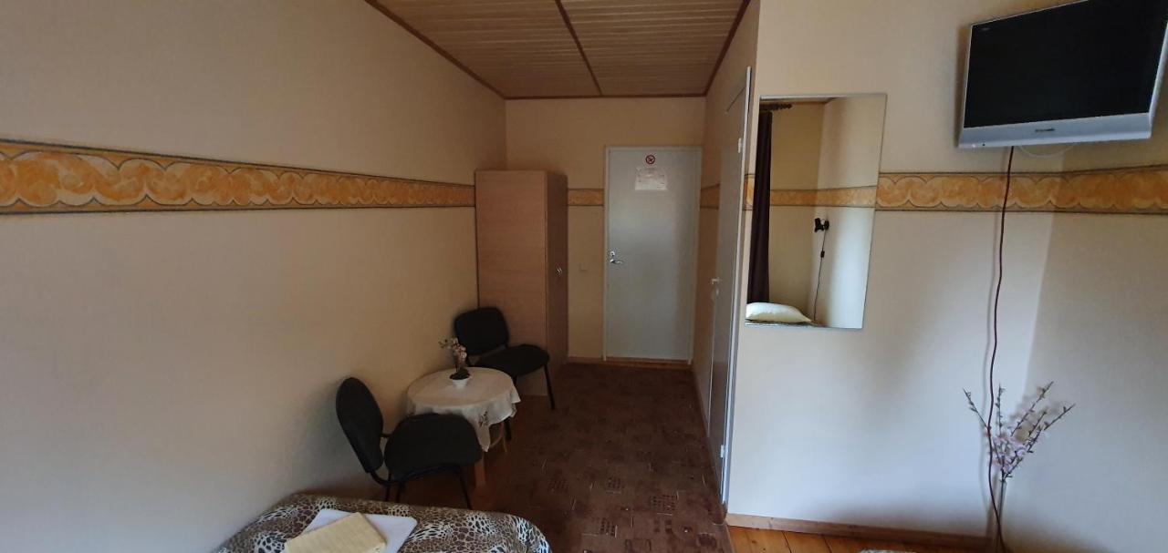 Kure Guesthouse Rahinge Buitenkant foto