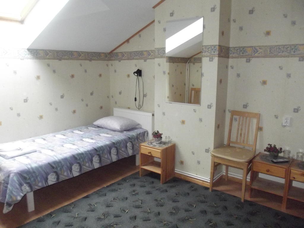 Kure Guesthouse Rahinge Kamer foto
