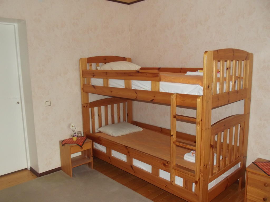 Kure Guesthouse Rahinge Kamer foto